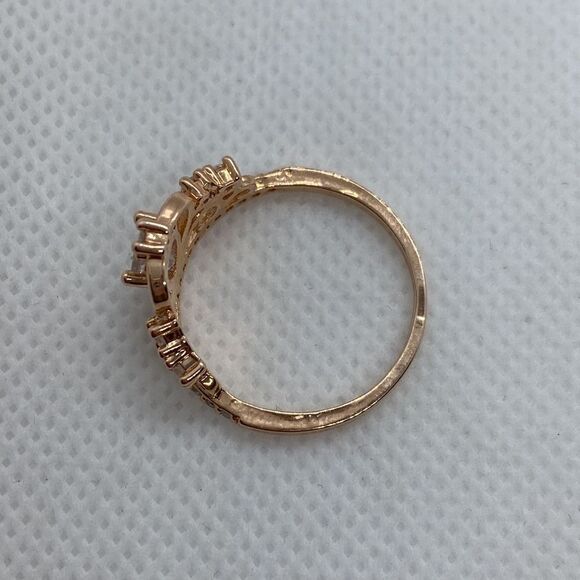 💛 Rose Gold Plated Princess Crown CZ Ring - Picture 3 of 4
